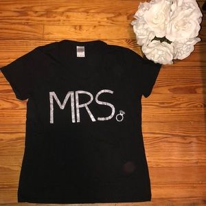 MRS.  💍 T-shirt (Large)
